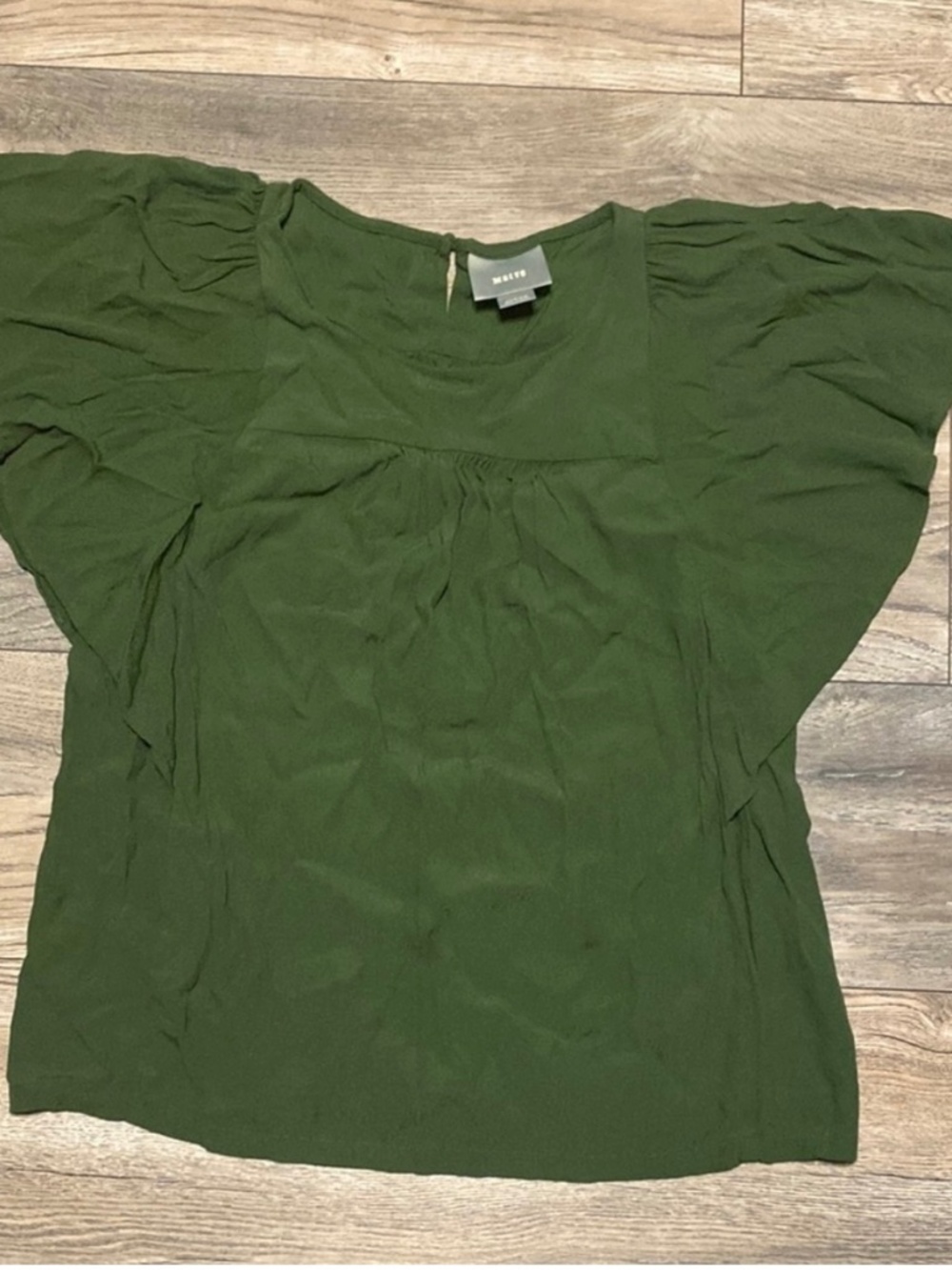 EUC Maeve Anthropologie Flutter Sleeve Green top Size M